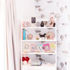 White Shelf and Hot Air Balloon Wallpaper