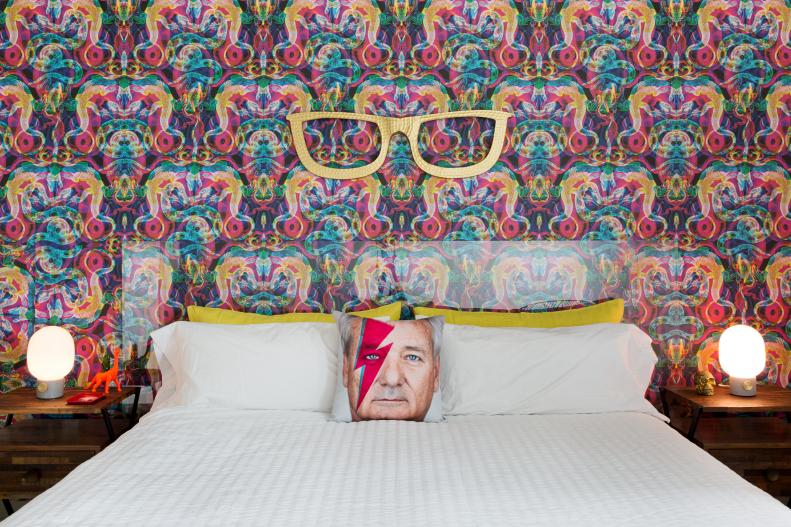Psychedelic Wallpaper in Master Bedroom 