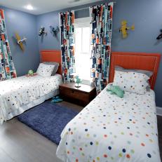 Kids' Bedroom with Two Twin Beds 