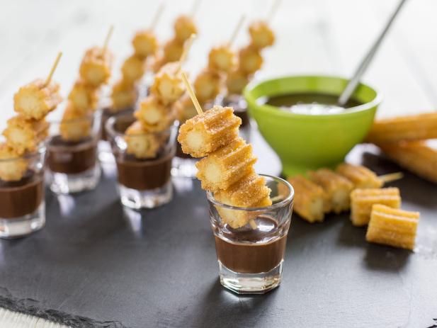 Churro Bites With Chocolate Dipping Sauce