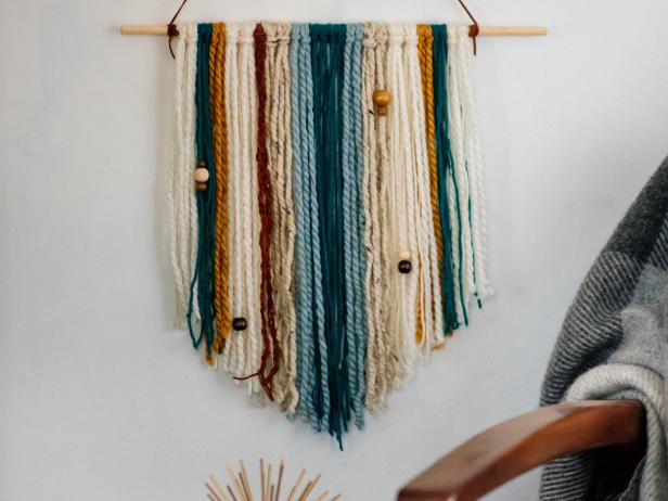 How to Make an Easy DIY Yarn Wall Hanging | HGTV