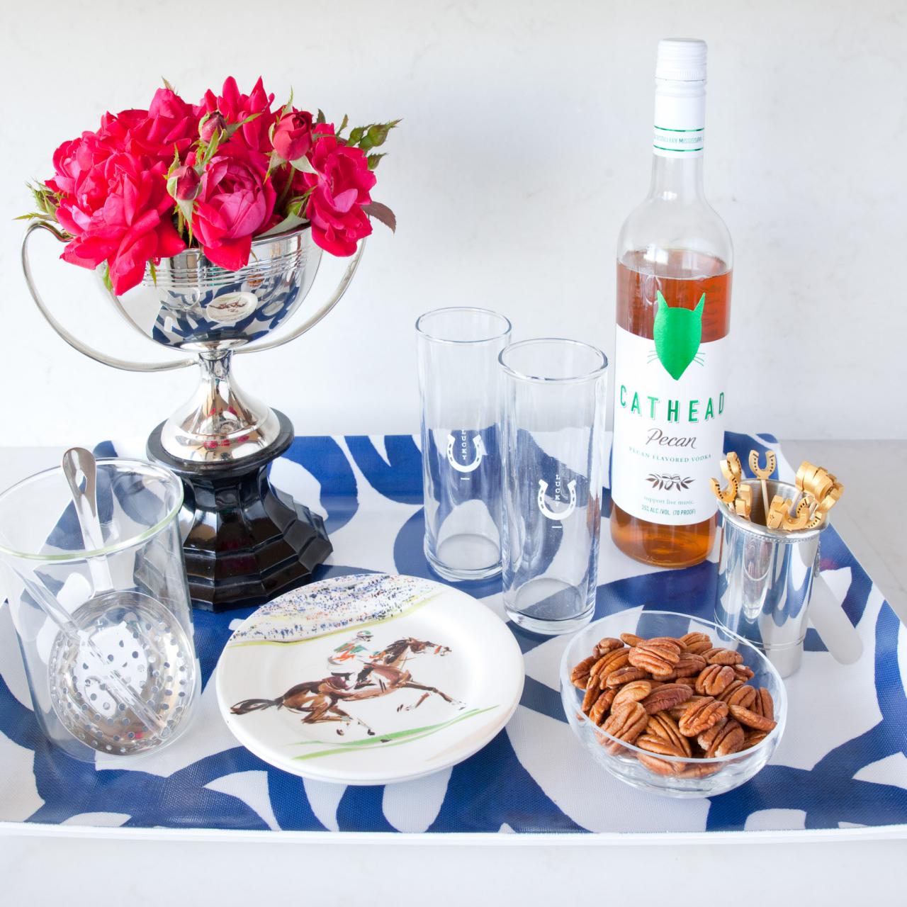 10 chic ways to style a serving tray