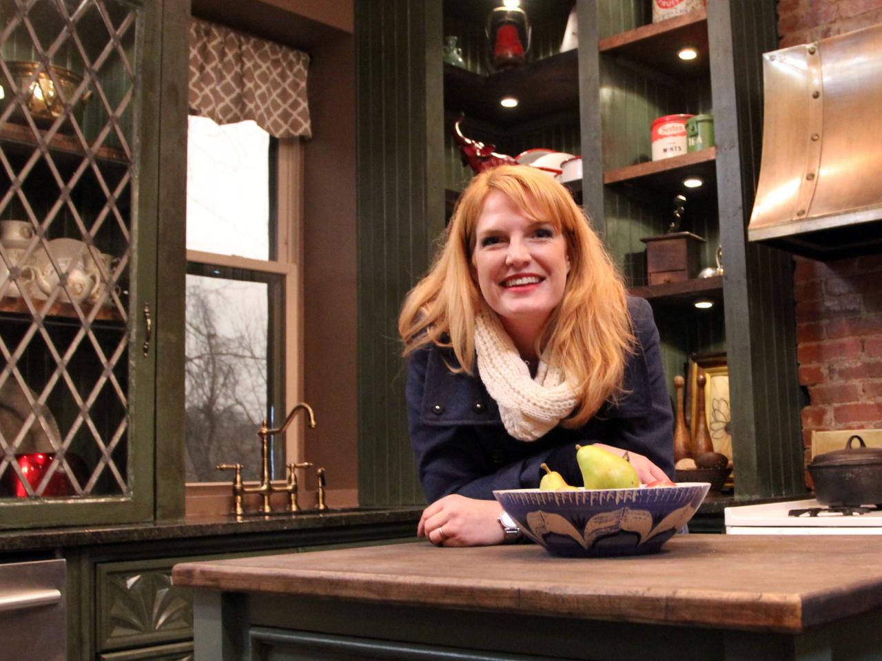 Vintage Rehab Series Premiere Meet Ally Mahon Diy Ally Mahon Host Of Diy Network S Vintage Rehab In One Her Newly Remodeled Kitchens