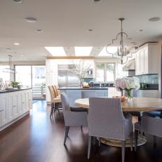 Open and Bright Kitchen and Breakfast Nook