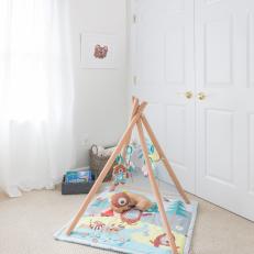 Neutral Nursery Baby's Teepee With Animal Mobile & Floor Pad