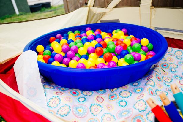 The kids will love their very own ball pit.