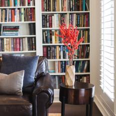 Relaxing Living Room With Built-In Bookshelves