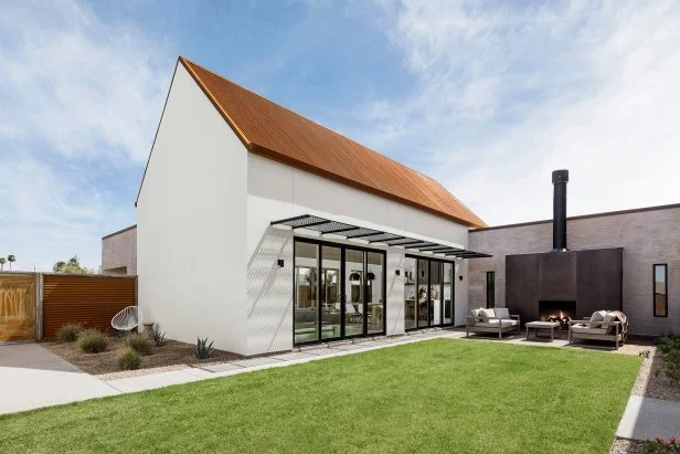 Courtyard With Grass 