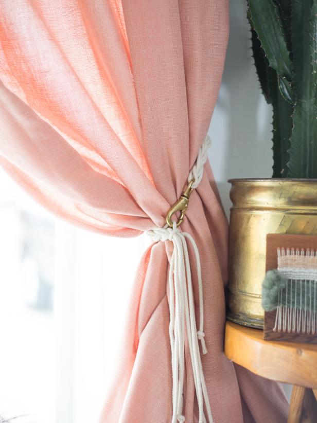 diy tie backs DIY Curtain DIY Don't That 10 Cheap  Tieback Ideas Look