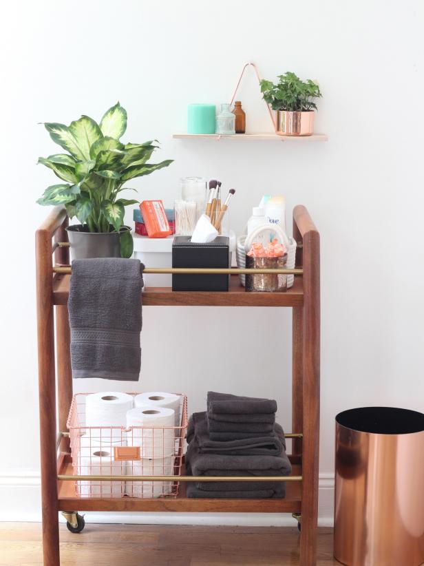 21 Bathroom Shelf Ideas That Add Storage and Look Great