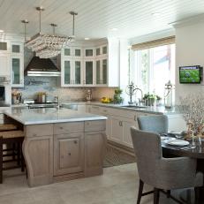 Traditional White Eat-In Kitchen