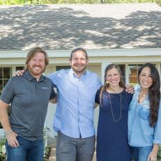 Chip and Joanna Gaines with the Lee Family