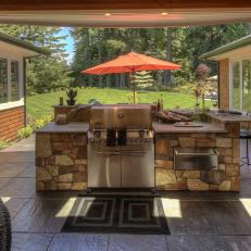 Outdoor Kitchen Blends Rustic, Modern Details