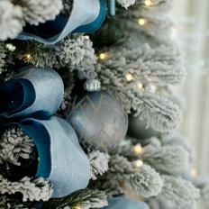 Sophisticated Blue & Gold Christmas Tree 