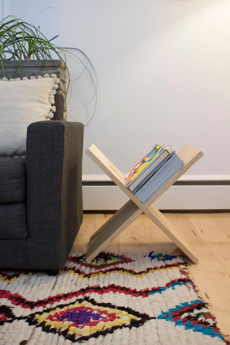 Build a Modern Interlocking Bookshelf