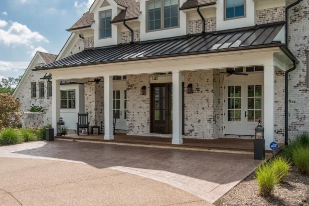 Elegant Farmhouse With Whitewashed Brick Exterior Noble Johnson Architects Llc Hgtv