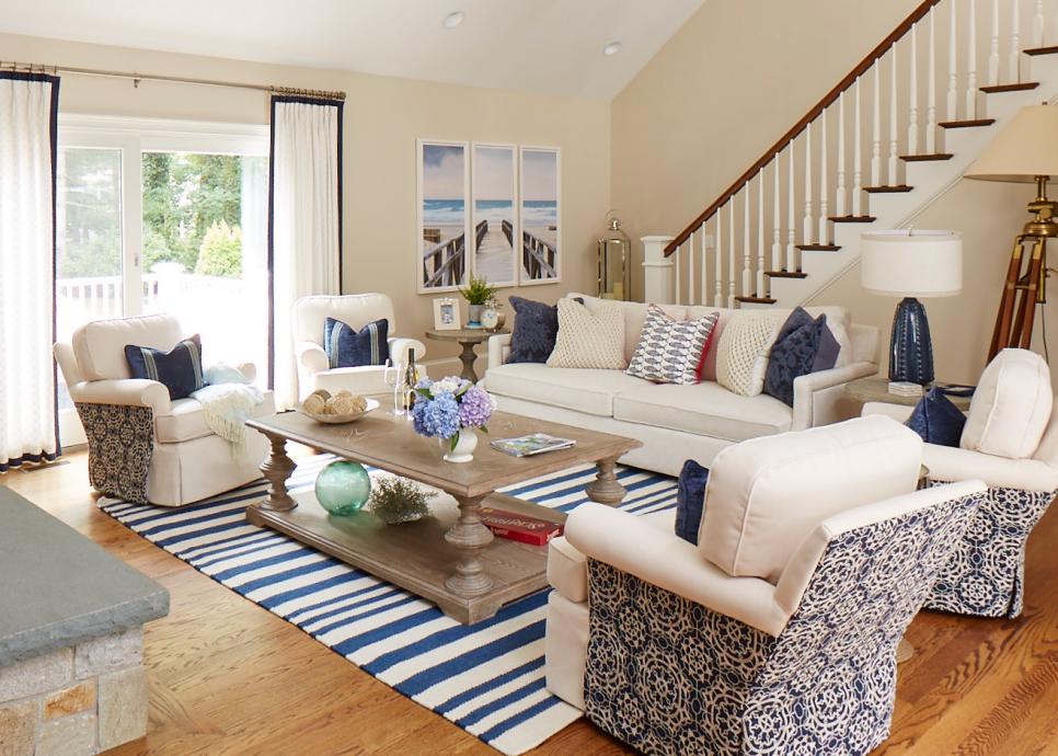 Blue And White Coastal Living Room With, Blue And White Stripped Rug