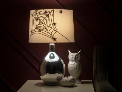 Spider web outlet lamp shade
