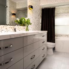 Master Bathroom With Speckled Walls