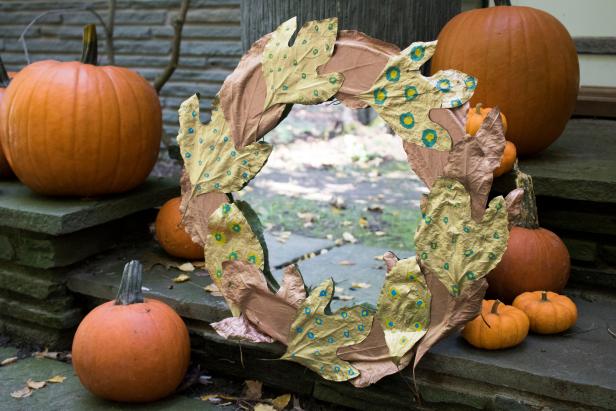 How to Make a Fall Mirror Wreath With Leaves