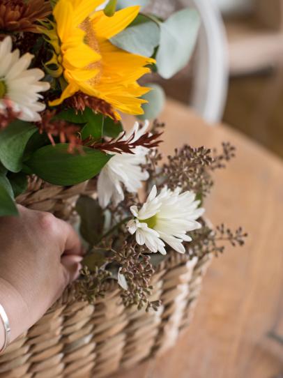 How to Make an Easy Floral Foam Arrangement