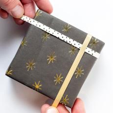 Gift Wrapping With Paper Only