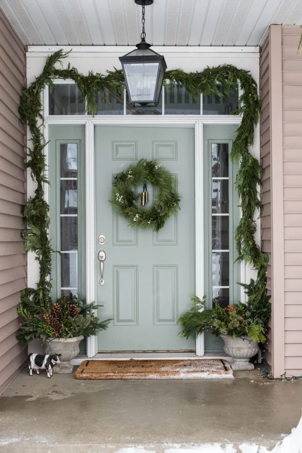 (Nearly!) Free Christmas Planters You Can Assemble in a Snap | HGTV