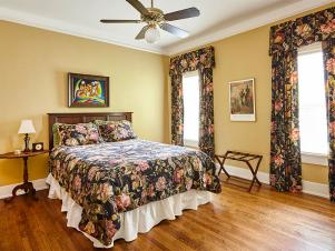 A Bold Makeover Took 10 Years Off This Guest Bedroom