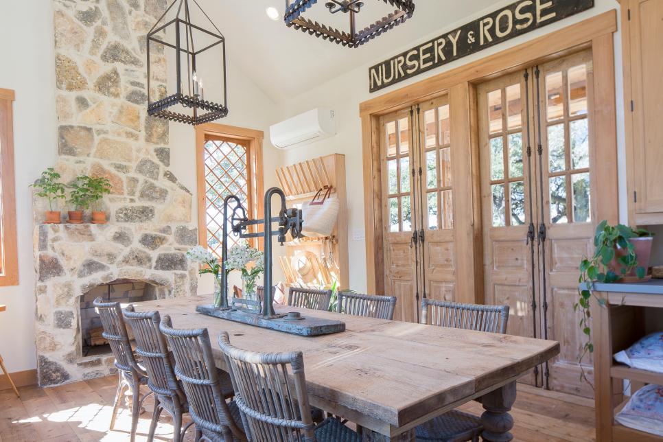 joanna gaines dining room chandelier