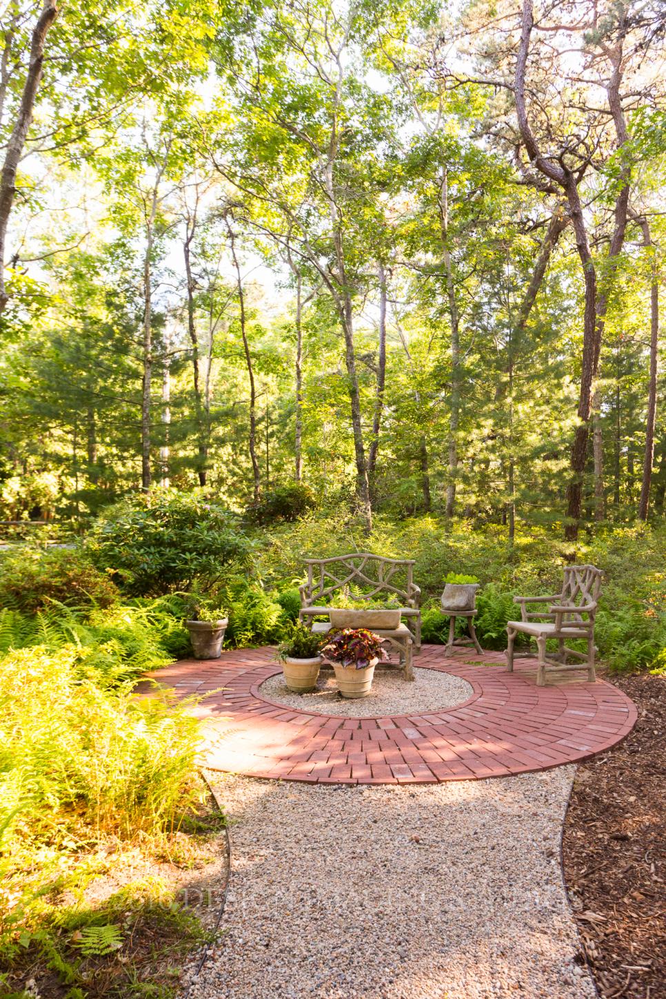 backyard sitting areas cheap on Secluded Outdoor Sitting Area Hgtv