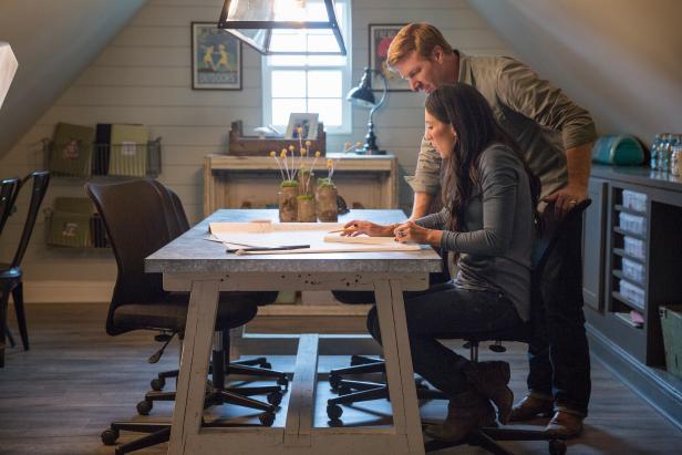 Chip and Joanna Gaines, hosts of HGTV's Fixer Upper.