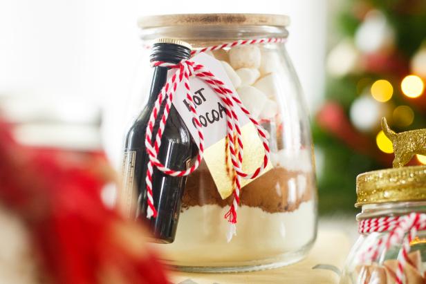 Hot Cocoa in a Jar 