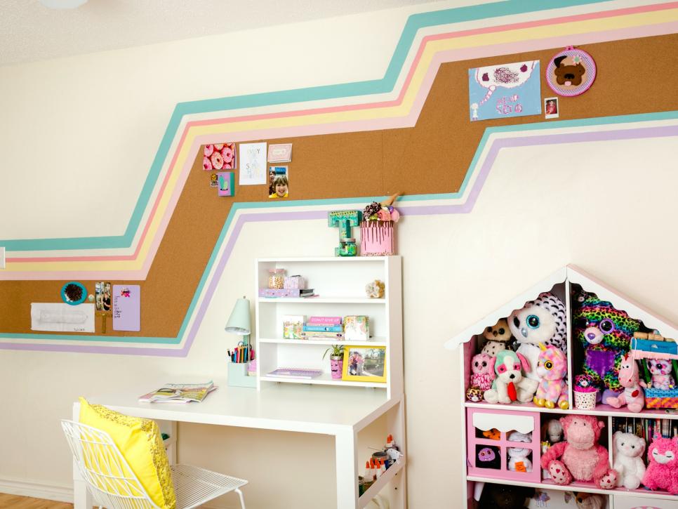 Turn Your Tween's Wall Into a Functional Mural and Study Spot