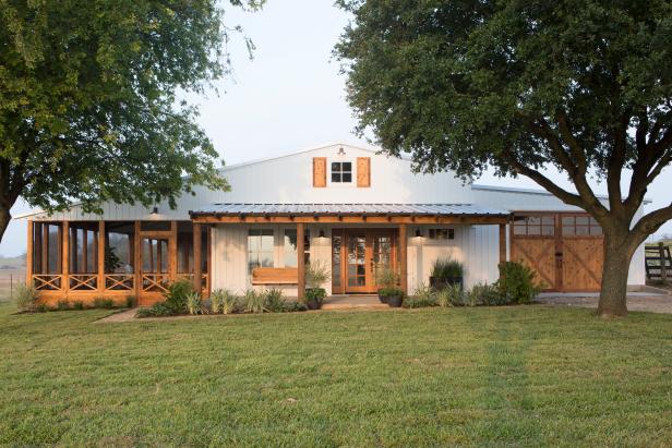 Fixer Upper: The All American Farmhouse, Fixer Upper: Welcome Home With  Chip and Joanna Gaines
