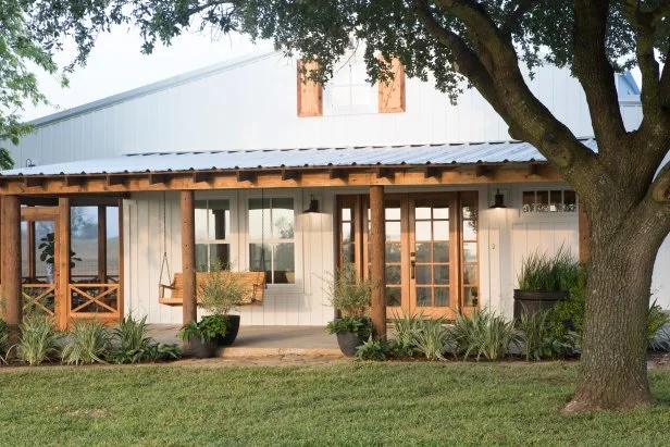Fixer Upper: A Country Farmhouse and an American Dream | HGTV