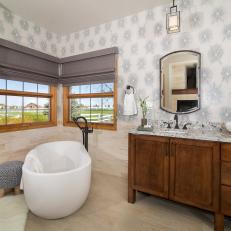 Cottage Master Bath With Star Wallpaper