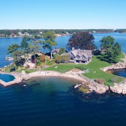 Luxury Home on the Long Island Sound