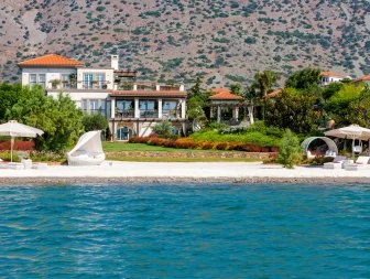 Villa Grounds and Beach