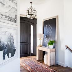 Foyer Shines With Farmhouse Style