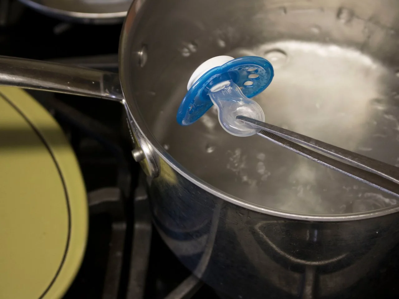 Sterilizing pacifiers discount