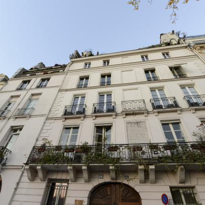 Paris Penthouse: Apartment Building 