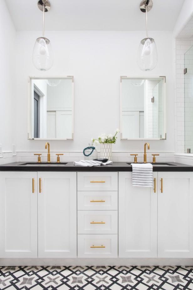 15 Mistakes To Avoid When Cleaning Your Bathroom