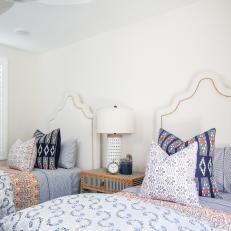 Contemporary White Guest Bedroom With Twin Beds With White Upholstered Headboards