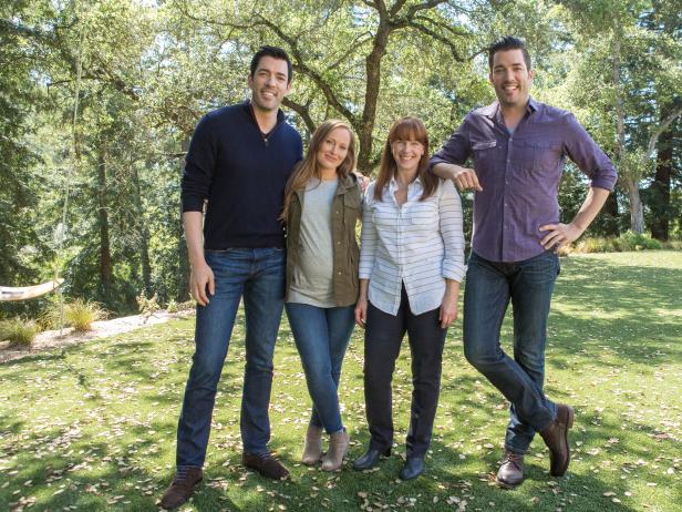 Drew and Jonathan Scott with guest judges Karen E Laine and Mina Starsiak of Good Bones, as seen on Brother vs Brother.