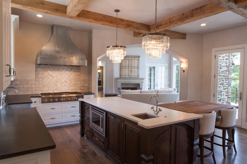 A beautiful kitchen that comfortably seats 4 to casually dine.