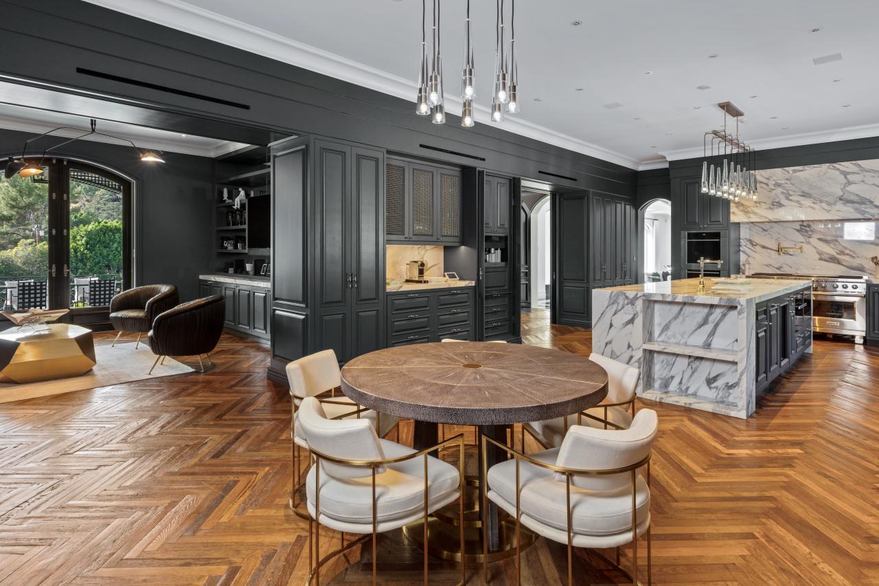 60 Black Kitchens We Love