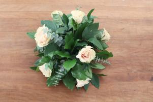Care tips for Floral Arrangements in Floral Foam I Thinkflorist 