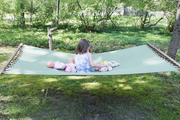 Clean your fabric hammock using a DIY cleaning solution.