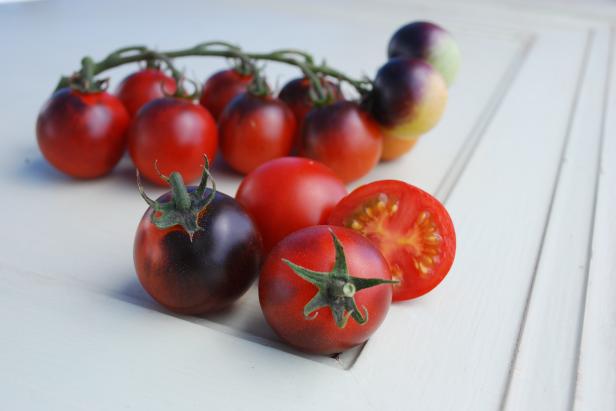 Tomato 'Indigo Cherry Drops'
