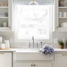 Farmhouse Sink Allows for Easy Clean-Up